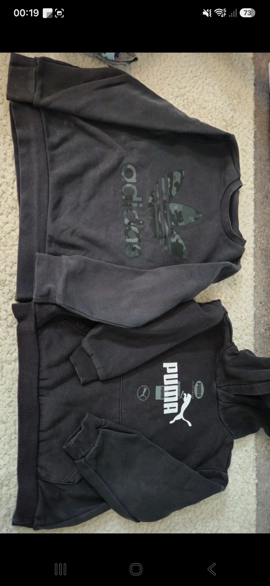 Lot sweat 6/8 ans en bon état